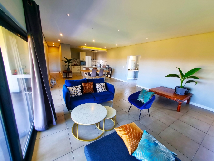 3 Bedroom Property for Sale in Country Club Western Cape